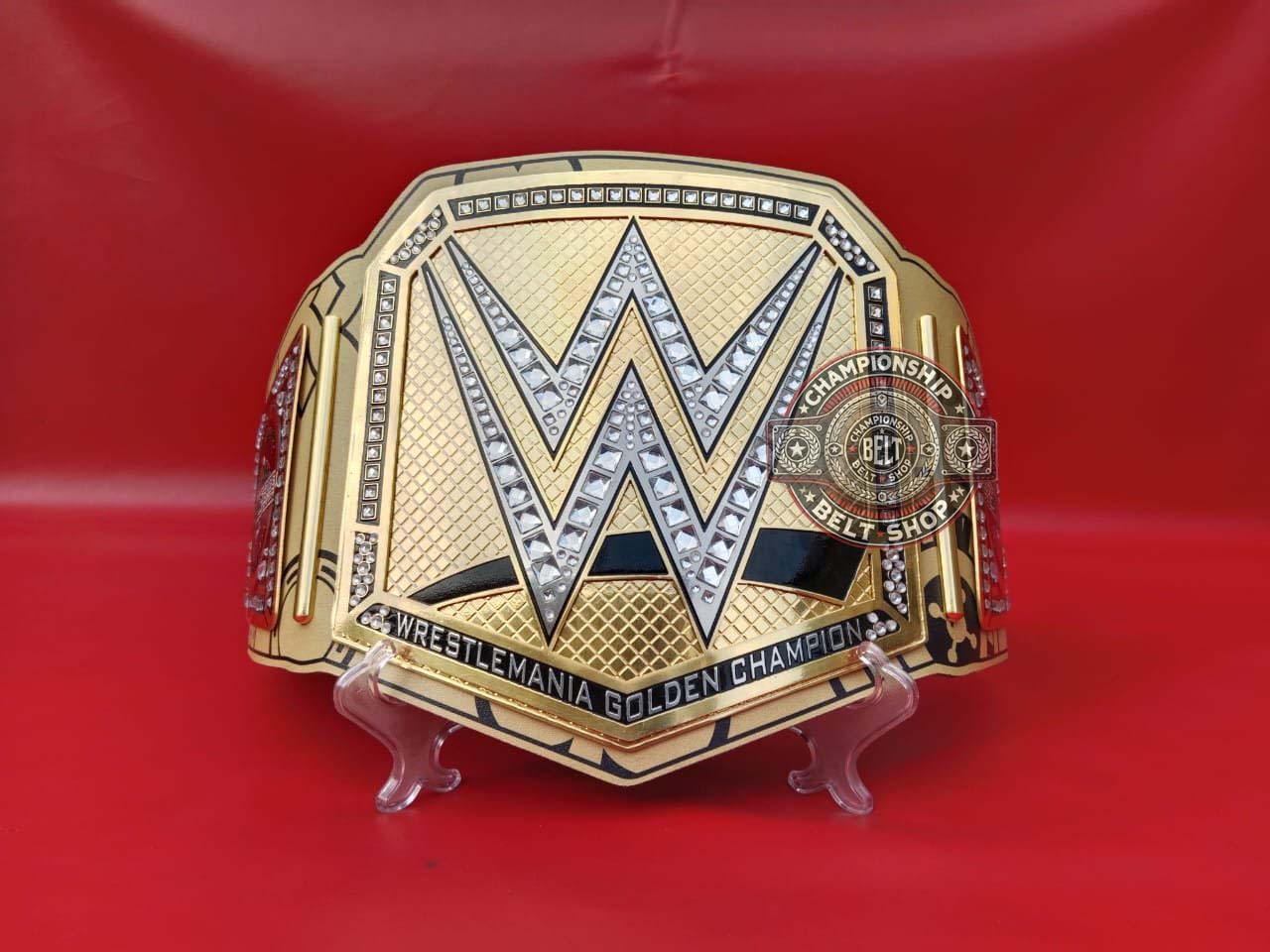 wwe-wrestlemania-41-las-vegas-golden-championship-title-belt