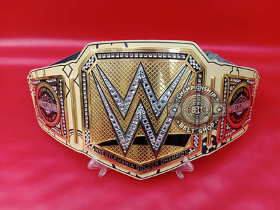 wwe-wrestlemania-41-las-vegas-golden-championship-title-belt